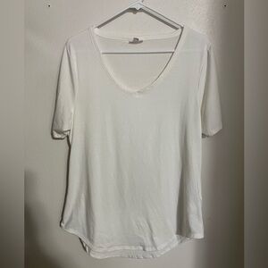 LULAROE Classic T Basic White Scoop‎ Hem Short Sleeve Women's Size M